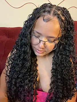 Snapshot of 99_Lilith chatting on 28, 9, 2025 99 Lilith online show from 28, 9, 2025