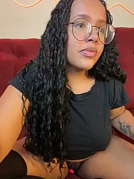 Snapshot of 99_Lilith chatting on 19, 10, 2025 99 Lilith online show from 19, 10, 2025