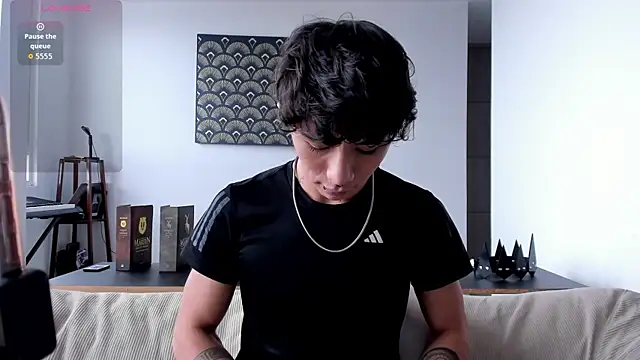 Snapshot of im__thomass chatting on 28, 11, 2025 im thomass online show from 28, 11, 2025