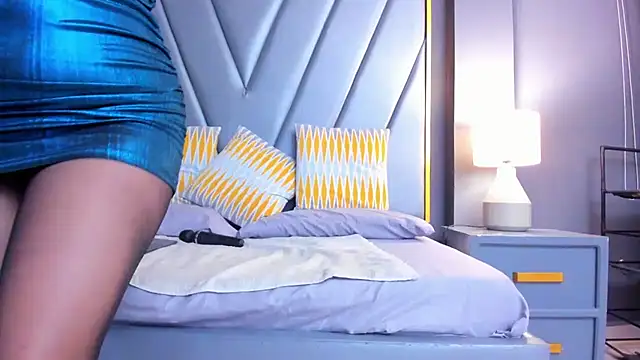 BrendaAdams  online show from 5, 10, 2025