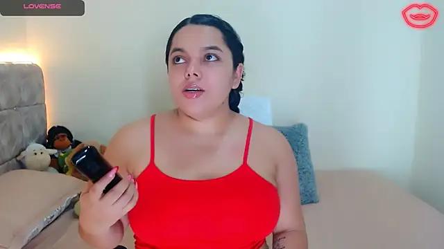 Snapshot of Sara-04 chatting on 14, 2, 2025 Sara-04 online show from 14, 2, 2025