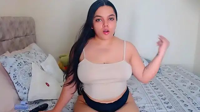 Snapshot of Sara-04 chatting on 7, 10, 2025 Sara-04 online show from 7, 10, 2025