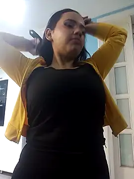 Snapshot of _Miaaleon chatting on 4, 3, 2025 Miaaleon online show from 4, 3, 2025