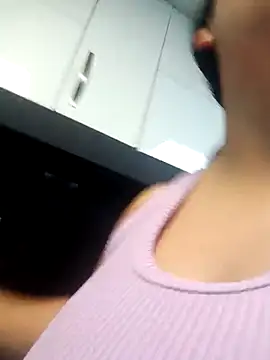 Snapshot of _Miaaleon chatting on 5, 3, 2025 Miaaleon online show from 5, 3, 2025