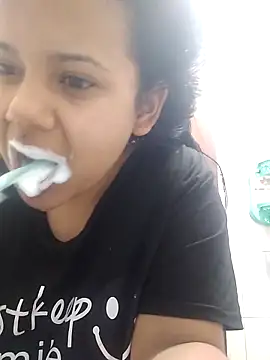 Snapshot of _Miaaleon chatting on 10, 9, 2025 Miaaleon online show from 10, 9, 2025