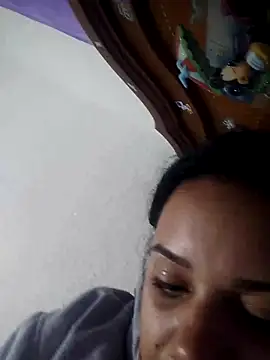 Snapshot of _Miaaleon chatting on 11, 10, 2025 Miaaleon online show from 11, 10, 2025