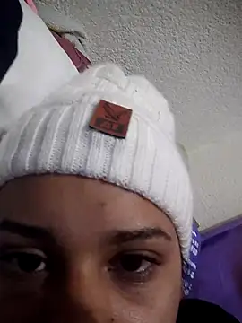 Snapshot of _Miaaleon chatting on 15, 11, 2025 Miaaleon online show from 15, 11, 2025