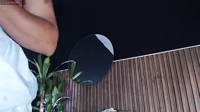 DilanJonnes  online show from 30, 12, 2024