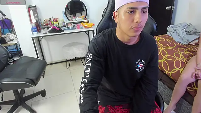 Snapshot of Max_kony chatting on 22, 3, 2025 Max kony online show from 22, 3, 2025