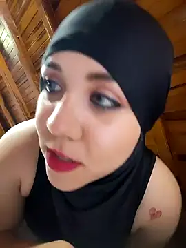 Snapshot of AmbarBurhan chatting on 30, 1, 2025 AmbarBurhan online show from 30, 1, 2025