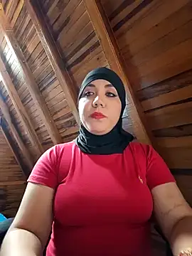 Snapshot of AmbarBurhan chatting on 8, 2, 2025 AmbarBurhan online show from 8, 2, 2025