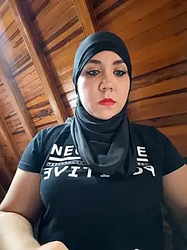 Snapshot of AmbarBurhan chatting on 21, 2, 2025 AmbarBurhan online show from 21, 2, 2025