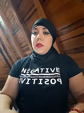 Snapshot of AmbarBurhan chatting on 21, 2, 2025 AmbarBurhan online show from 21, 2, 2025