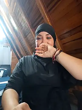 Snapshot of AmbarBurhan chatting on 28, 2, 2025 AmbarBurhan online show from 28, 2, 2025