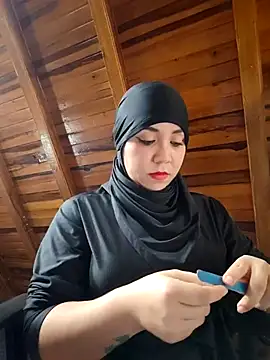 Snapshot of AmbarBurhan chatting on 1, 3, 2025 AmbarBurhan online show from 1, 3, 2025