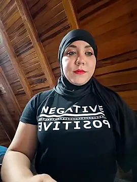 Snapshot of AmbarBurhan chatting on 4, 3, 2025 AmbarBurhan online show from 4, 3, 2025