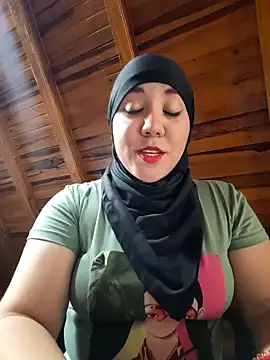 Snapshot of AmbarBurhan chatting on 6, 3, 2025 AmbarBurhan online show from 6, 3, 2025