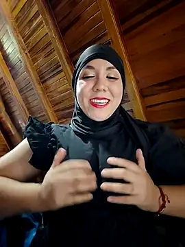 Snapshot of AmbarBurhan chatting on 10, 3, 2025 AmbarBurhan online show from 10, 3, 2025