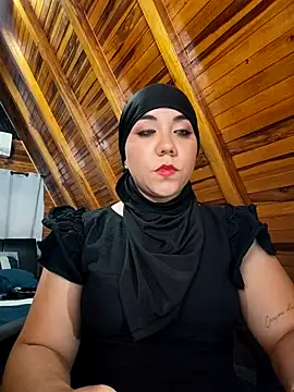 Snapshot of AmbarBurhan chatting on 9, 9, 2025 AmbarBurhan online show from 9, 9, 2025