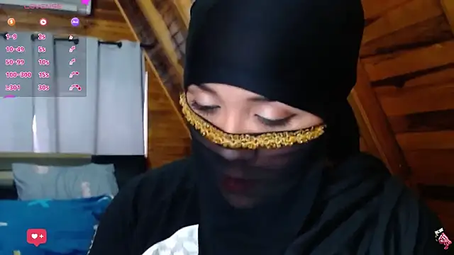 Snapshot of AmbarBurhan chatting on 21, 10, 2025 AmbarBurhan online show from 21, 10, 2025