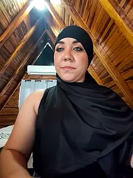 Snapshot of AmbarBurhan chatting on 27, 11, 2025 AmbarBurhan online show from 27, 11, 2025