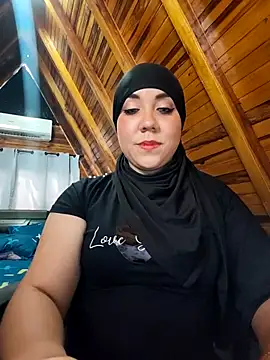 Snapshot of AmbarBurhan chatting on 2, 12, 2025 AmbarBurhan online show from 2, 12, 2025