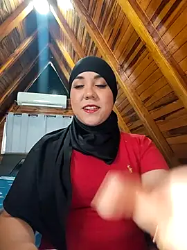 Snapshot of AmbarBurhan chatting on 5, 12, 2025 AmbarBurhan online show from 5, 12, 2025