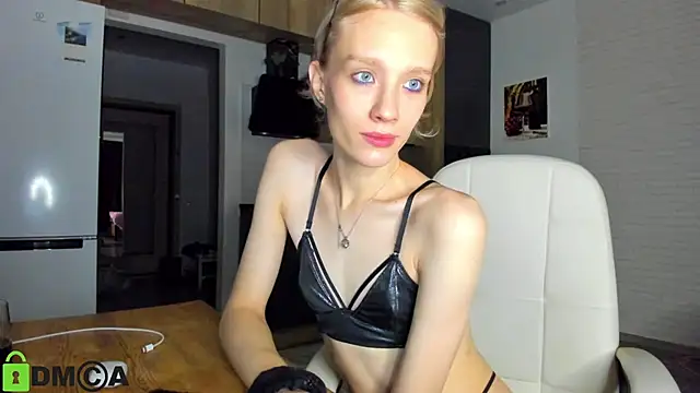 Snapshot of _Alice_Kitty chatting on 21, 11, 2025 Alice Kitty online show from 21, 11, 2025