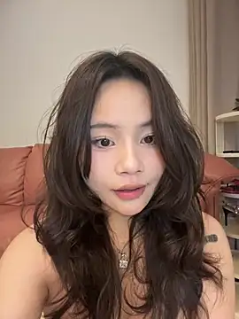 Hot Mm online show from 26, 2, 2025