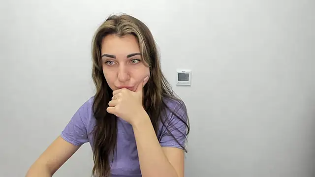 Snapshot of Summmmersky chatting on 1, 2, 2025 Summmmersky online show from 1, 2, 2025