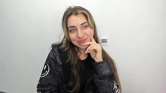 Snapshot of Summmmersky chatting on 8, 2, 2025 Summmmersky online show from 8, 2, 2025