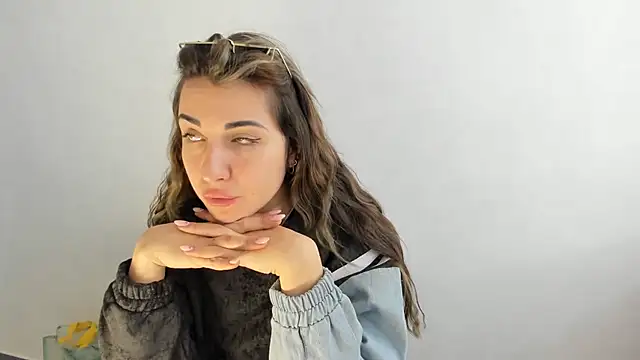 Snapshot of Summmmersky chatting on 7, 3, 2025 Summmmersky online show from 7, 3, 2025