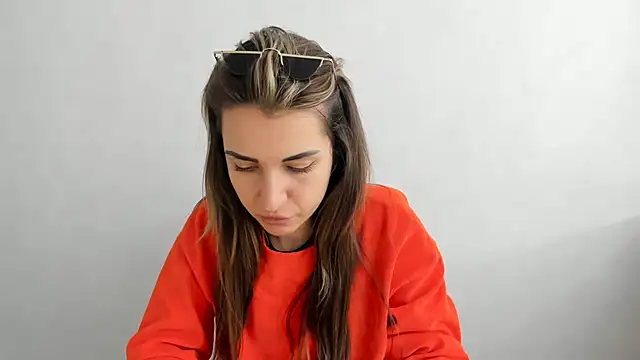 Snapshot of Summmmersky chatting on 11, 3, 2025 Summmmersky online show from 11, 3, 2025