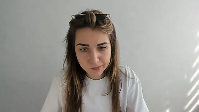 Snapshot of Summmmersky chatting on 14, 3, 2025 Summmmersky online show from 14, 3, 2025