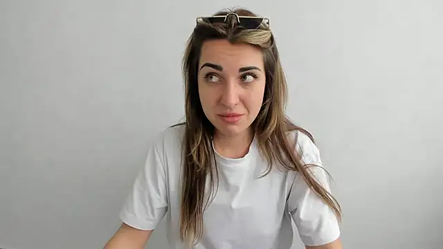 Snapshot of Summmmersky chatting on 14, 3, 2025 Summmmersky online show from 14, 3, 2025