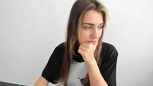 Snapshot of Summmmersky chatting on 15, 3, 2025 Summmmersky online show from 15, 3, 2025