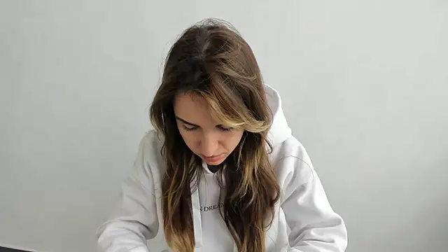 Snapshot of Summmmersky chatting on 17, 3, 2025 Summmmersky online show from 17, 3, 2025