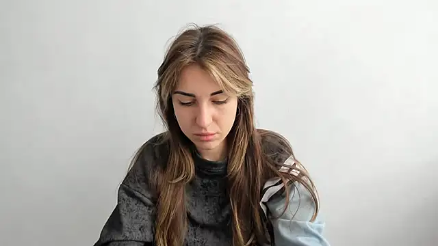 Snapshot of Summmmersky chatting on 19, 3, 2025 Summmmersky online show from 19, 3, 2025