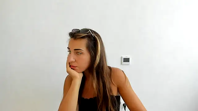 Snapshot of Summmmersky chatting on 21, 9, 2025 Summmmersky online show from 21, 9, 2025