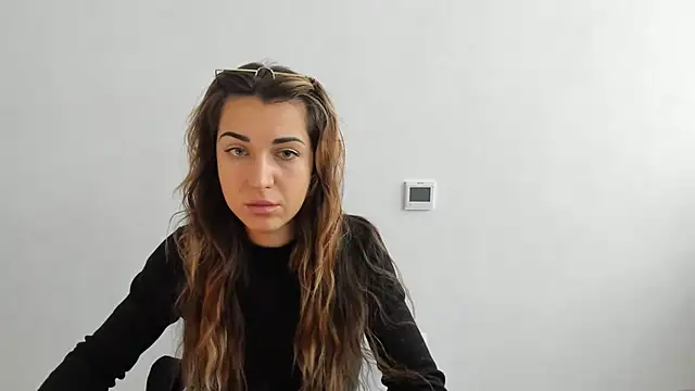 Snapshot of Summmmersky chatting on 23, 10, 2025 Summmmersky online show from 23, 10, 2025