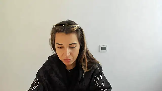 Snapshot of Summmmersky chatting on 31, 10, 2025 Summmmersky online show from 31, 10, 2025