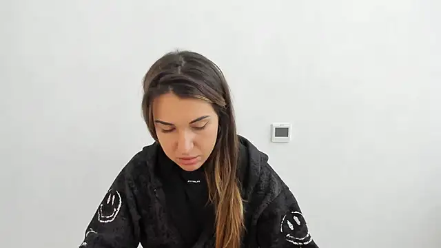 Snapshot of Summmmersky chatting on 2, 11, 2025 Summmmersky online show from 2, 11, 2025