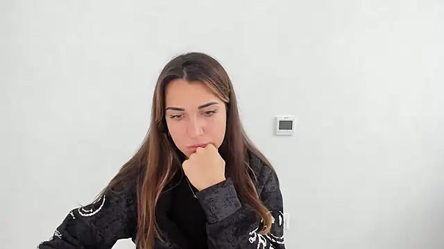 Snapshot of Summmmersky chatting on 9, 11, 2025 Summmmersky online show from 9, 11, 2025