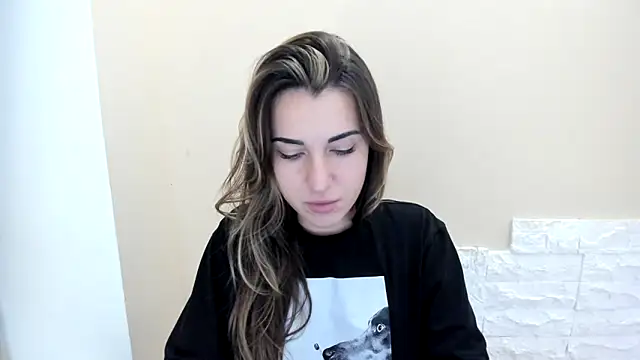 Snapshot of Summmmersky chatting on 23, 11, 2025 Summmmersky online show from 23, 11, 2025