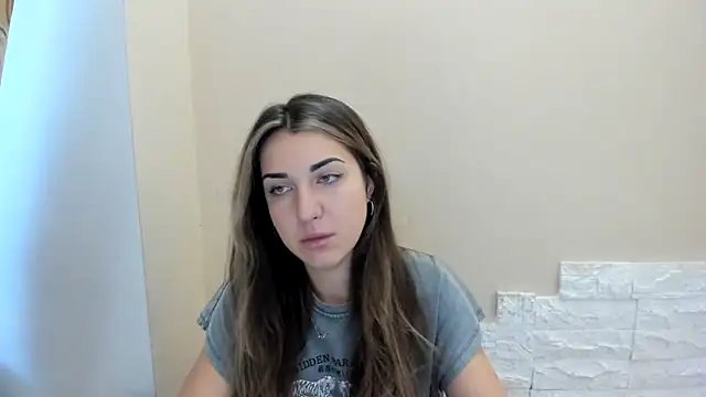 Snapshot of Summmmersky chatting on 28, 11, 2025 Summmmersky online show from 28, 11, 2025