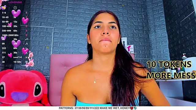 Snapshot of AriannaLewiis chatting on 18, 1, 2025 AriannaLewiis online show from 18, 1, 2025