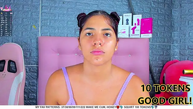 Snapshot of AriannaLewiis chatting on 28, 2, 2025 AriannaLewiis online show from 28, 2, 2025