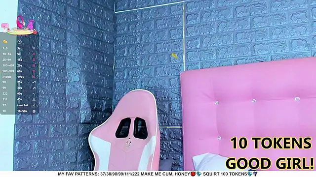 Snapshot of AriannaLewiis chatting on 7, 3, 2025 AriannaLewiis online show from 7, 3, 2025