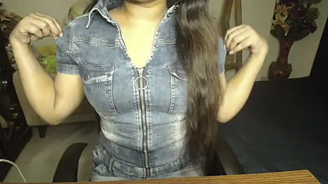 Snapshot of Most-Beautiful-Queen chatting on 21, 1, 2025 Most-Beautiful-Queen online show from 21, 1, 2025