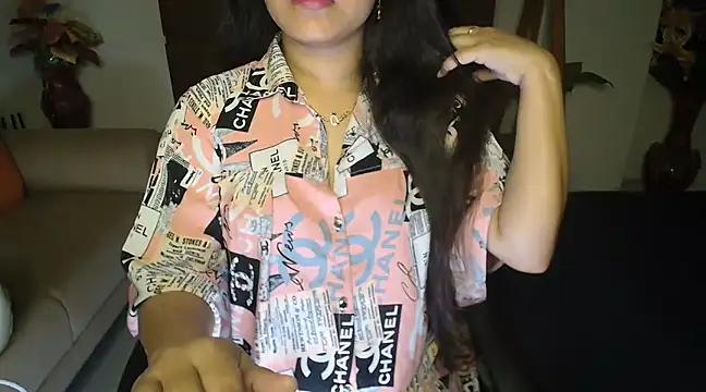 Snapshot of Most-Beautiful-Queen chatting on 24, 2, 2025 Most-Beautiful-Queen online show from 24, 2, 2025